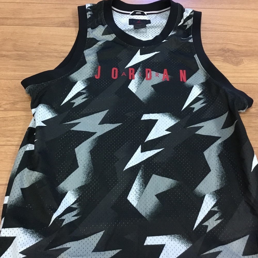 Jordan Jersey Black white gray retro size medium